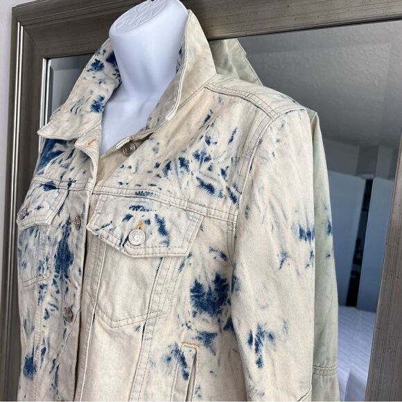 FREE PEOPLE Jones Tie Dye Blue Denim Jacket Size M. - Picture 4 of 11